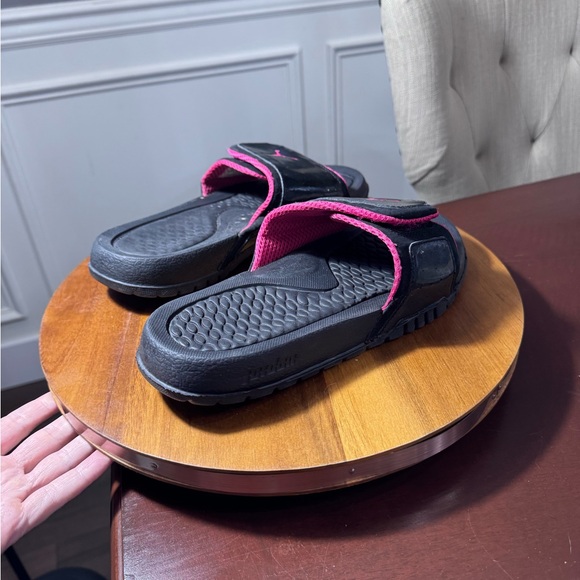 Nike Jordan Hydro 2 Pink and Black Slip on Sandals Size 7 - Picture 7 of 10